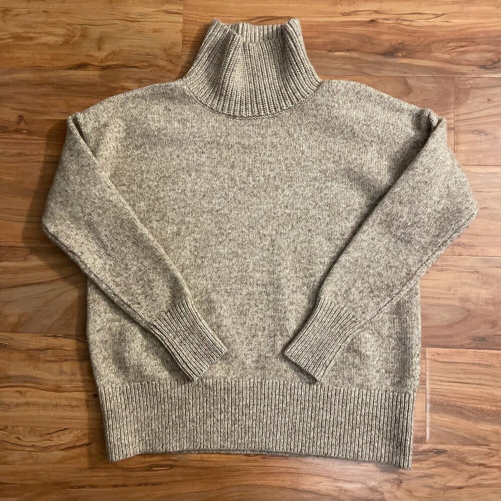 Loft Very Soft Beige Mockneck/Turtleneck Sweater, Size XS, Minimal, Causal
